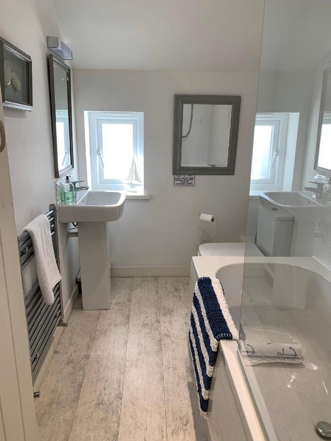 Little Karenza Is The Perfect Cornish Getaway Villa Saint Anthony Exterior photo